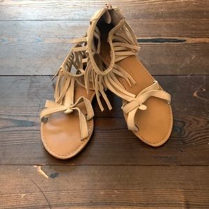 Gap sandals girls grade school size 1